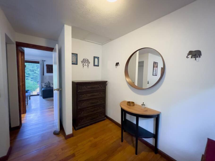 شقة Little House In The Redwoods With A Hot Tub! غاربرفيل المظهر الخارجي الصورة